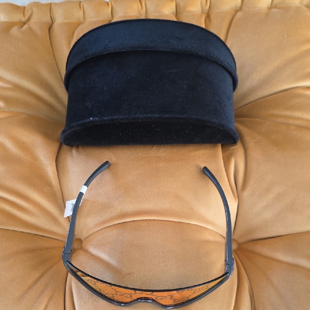Gucci Multicolor Gradient Sunglasses - Picture 2 of 4